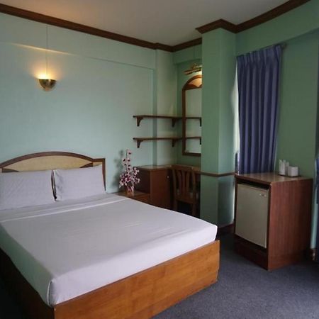 Tanaphat Hatyai Hotel Hat Yai Bagian luar foto