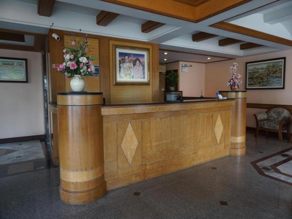 Tanaphat Hatyai Hotel Hat Yai Bagian luar foto