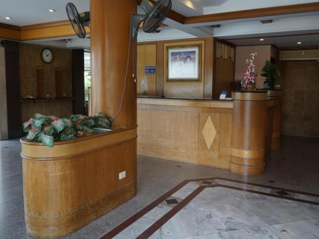 Tanaphat Hatyai Hotel Hat Yai Bagian luar foto