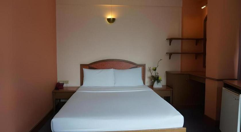 Tanaphat Hatyai Hotel Hat Yai Bagian luar foto